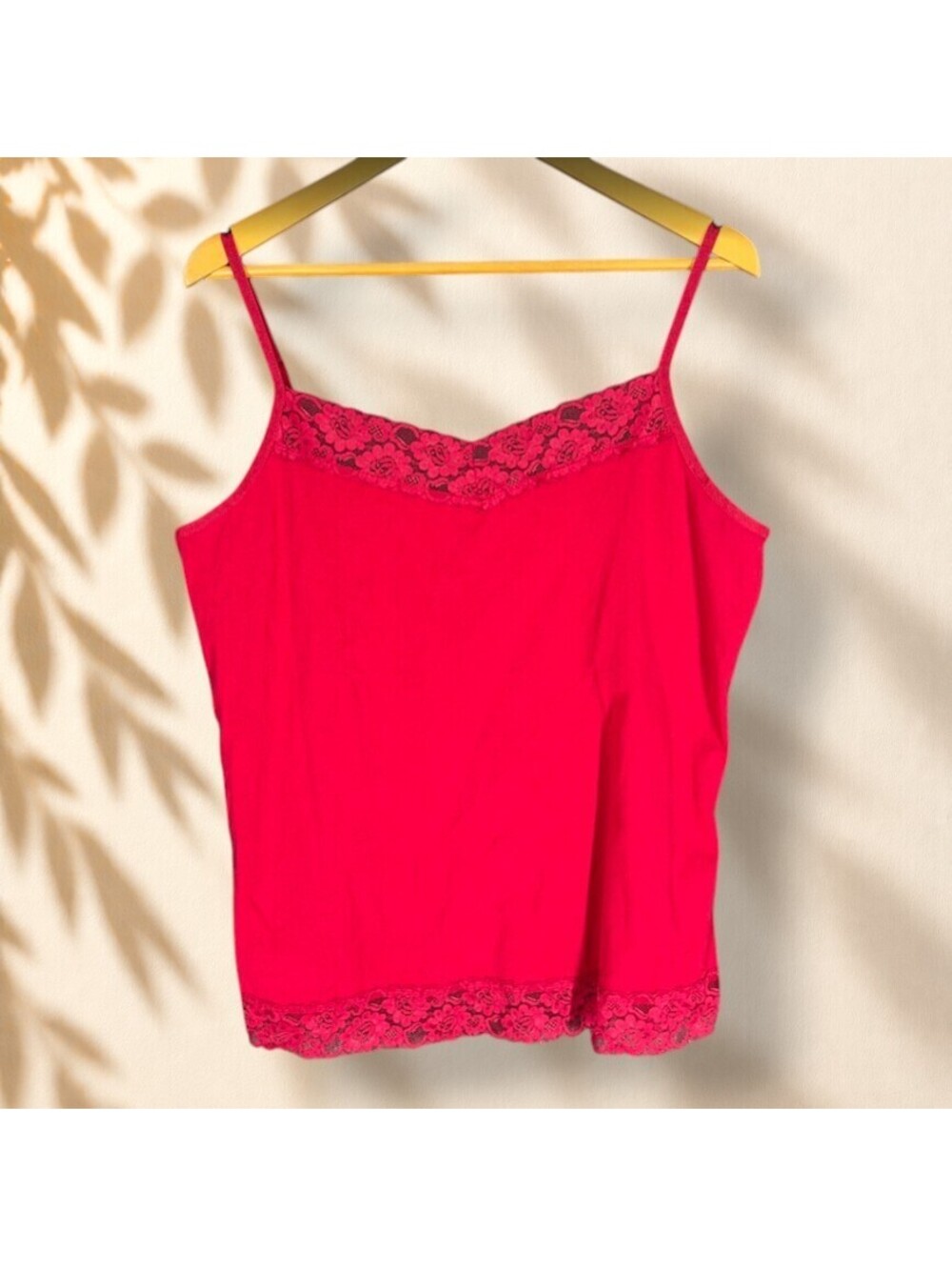 CJ Banks Top Women 1X Plus Red Floral Crochet V-Neck Sleeveless Spaghetti Strap